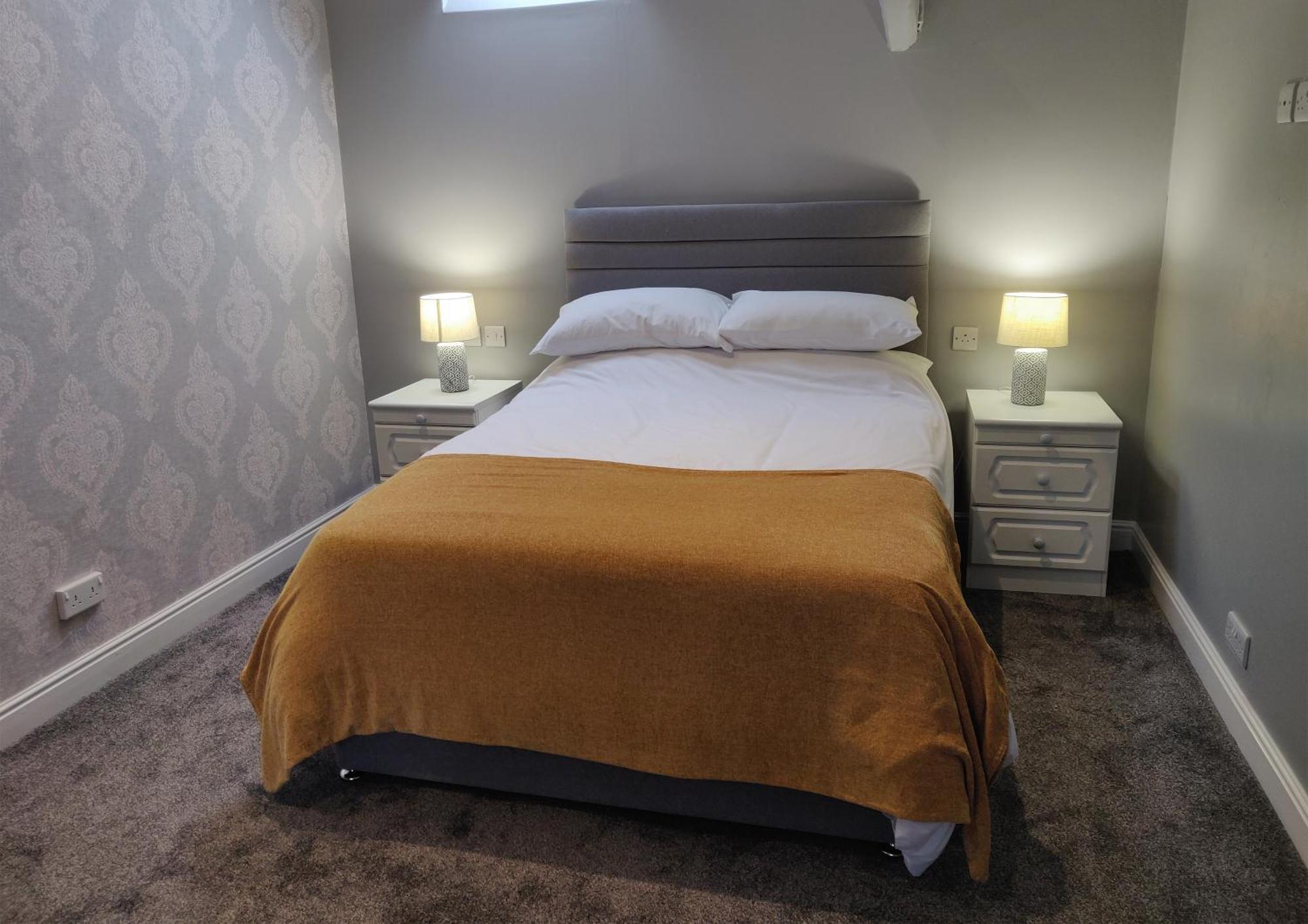 The Fox Hotel Much Wenlock Room photo