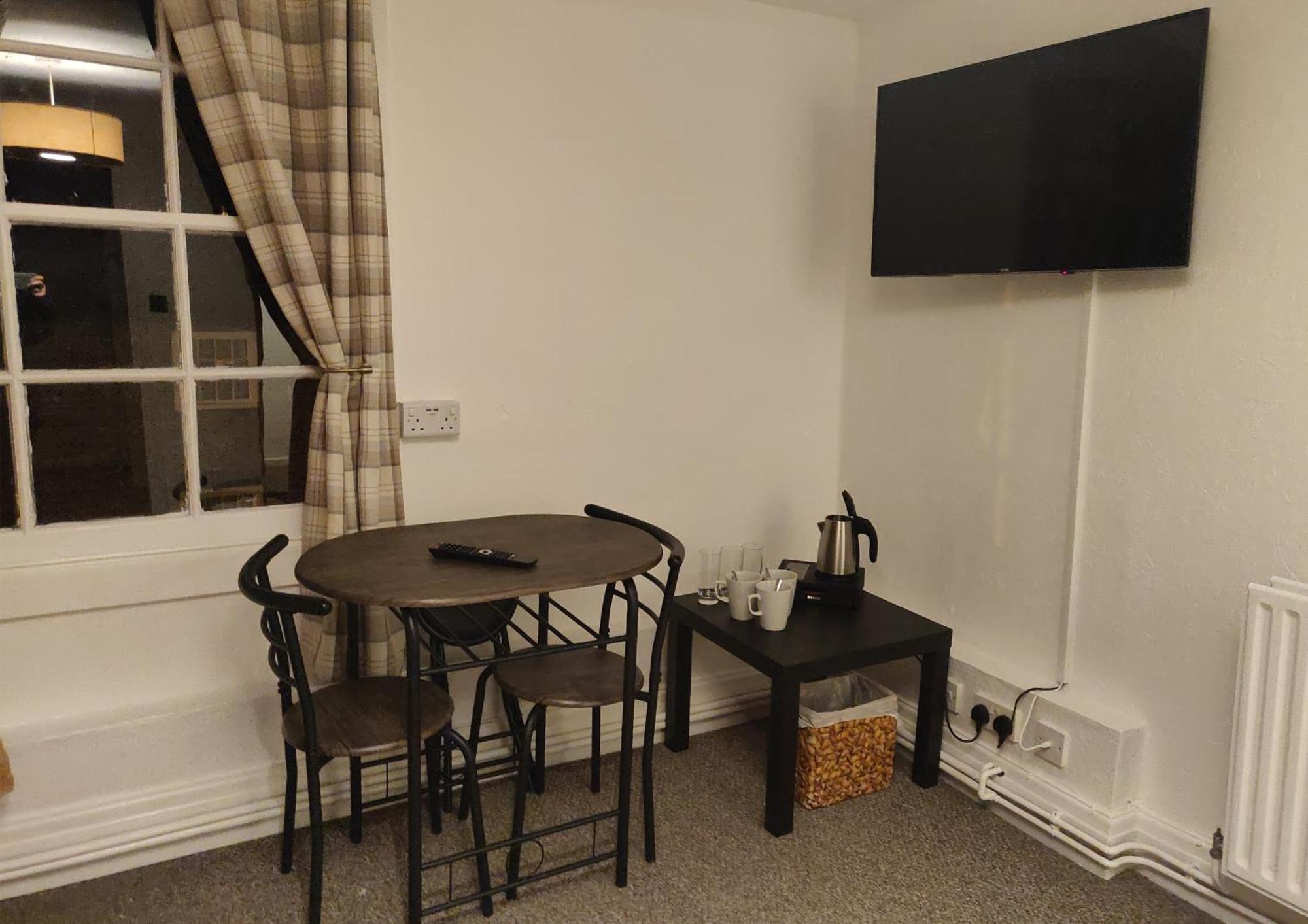 The Fox Hotel Much Wenlock Room photo